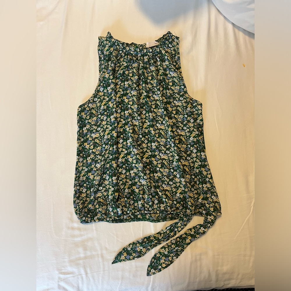 Flowery tank top blouse